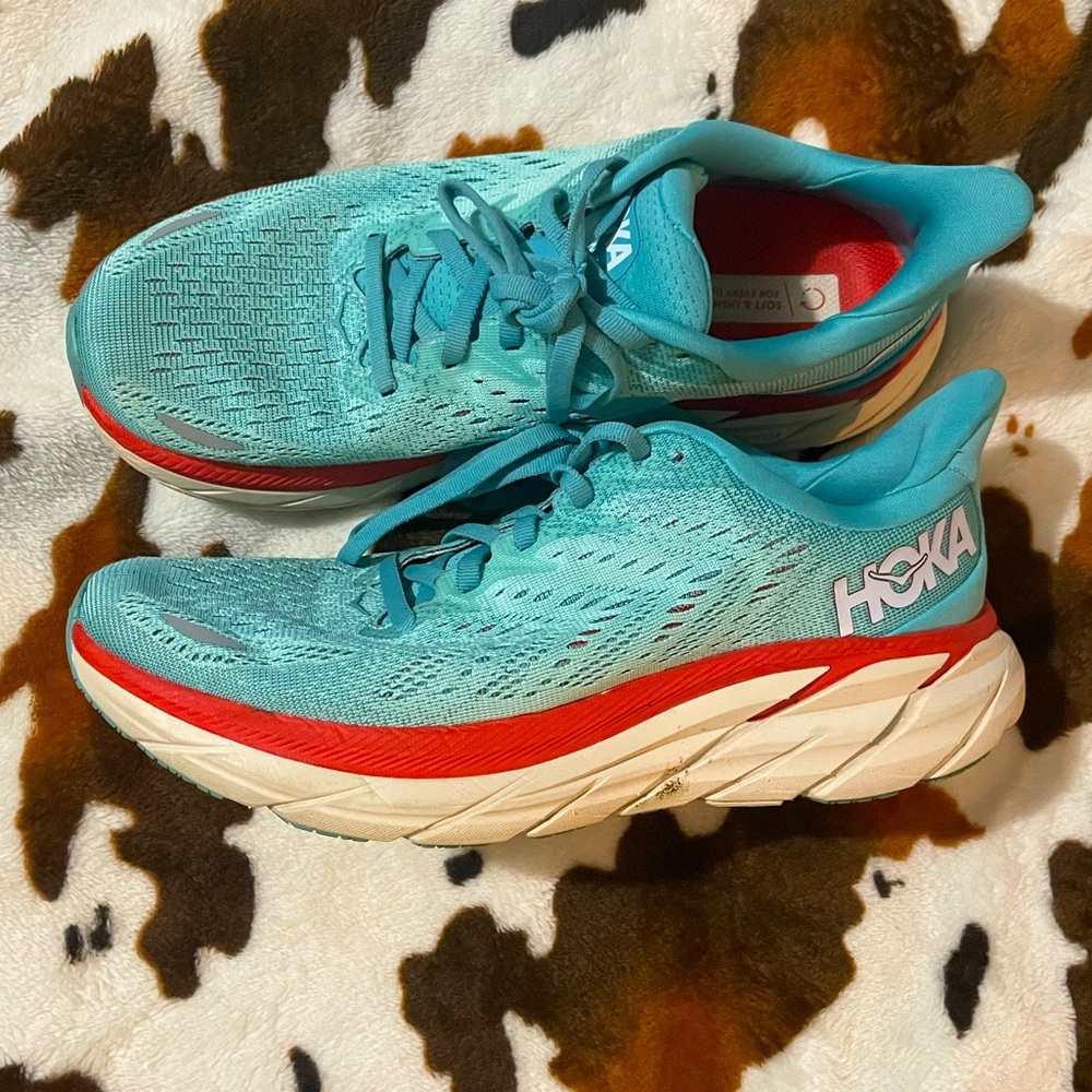 Hoka Clifton 8